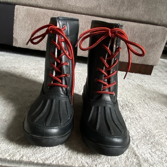 Dirty Laundry Rain Boots - Picture 3 of 7